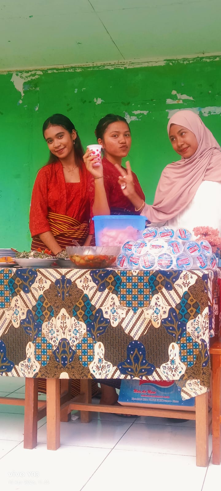 SMK Sura Dewa Larantuka Lestarikan Tradisi Melalui Ujian Praktek Kuliner Lokal 