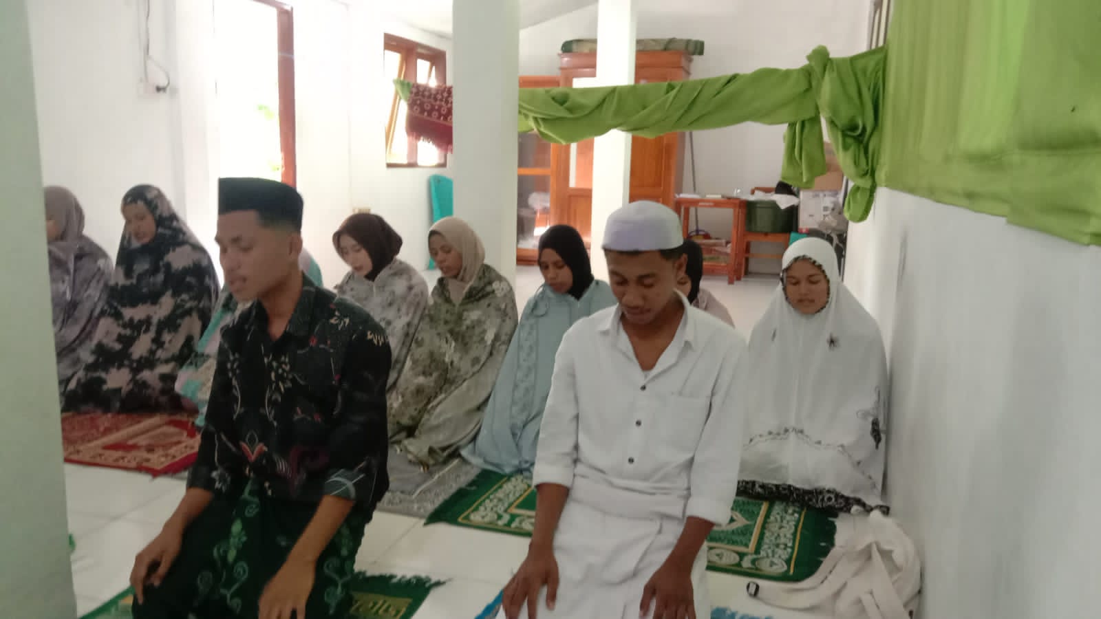 Harmoni Religi Dan Budaya Di Ujian Praktek  SMK Sura Dewa 