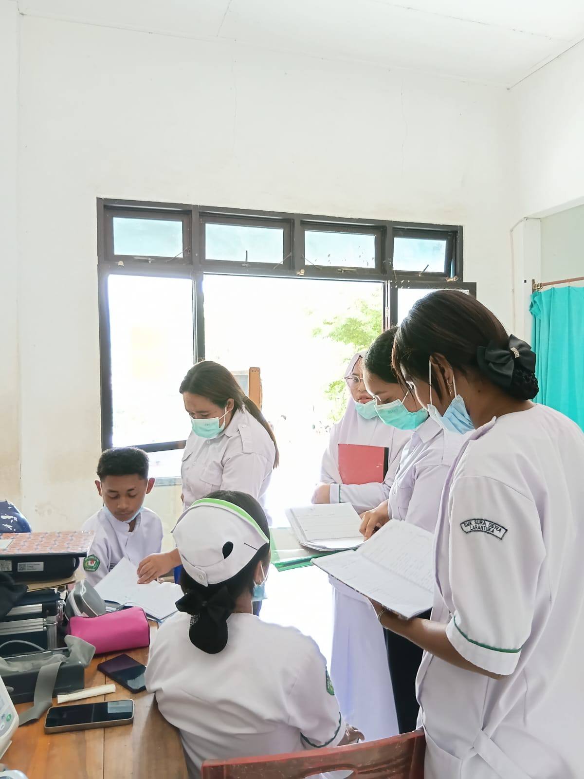  Monitoring Praktik Klinik Siswa Keperawatan di RS Hendrikus Fernandez Larantuka